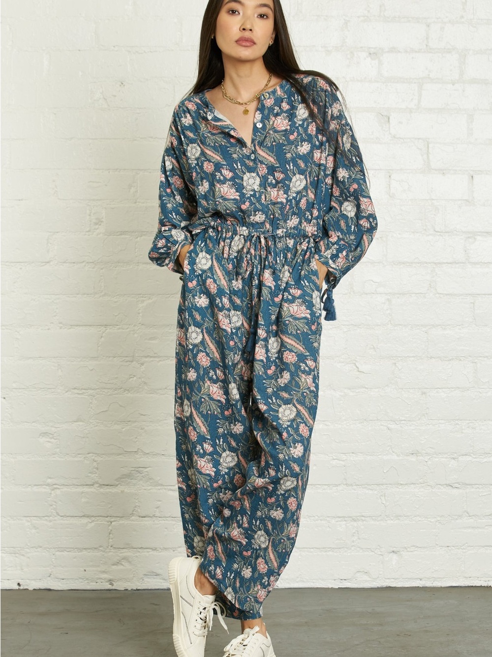 dRA Los Angeles Messie Jumpsuit Anthropologie Blue Floral Cotton Drawstring M